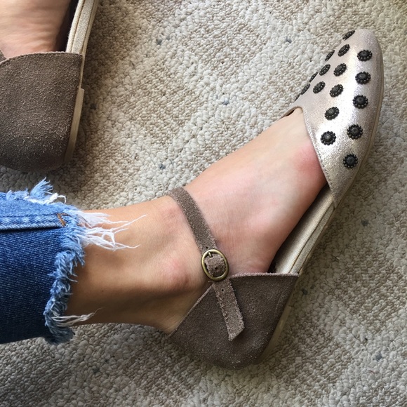 Joyfolie liliyah in bronze buckle flats - Picture 5 of 13